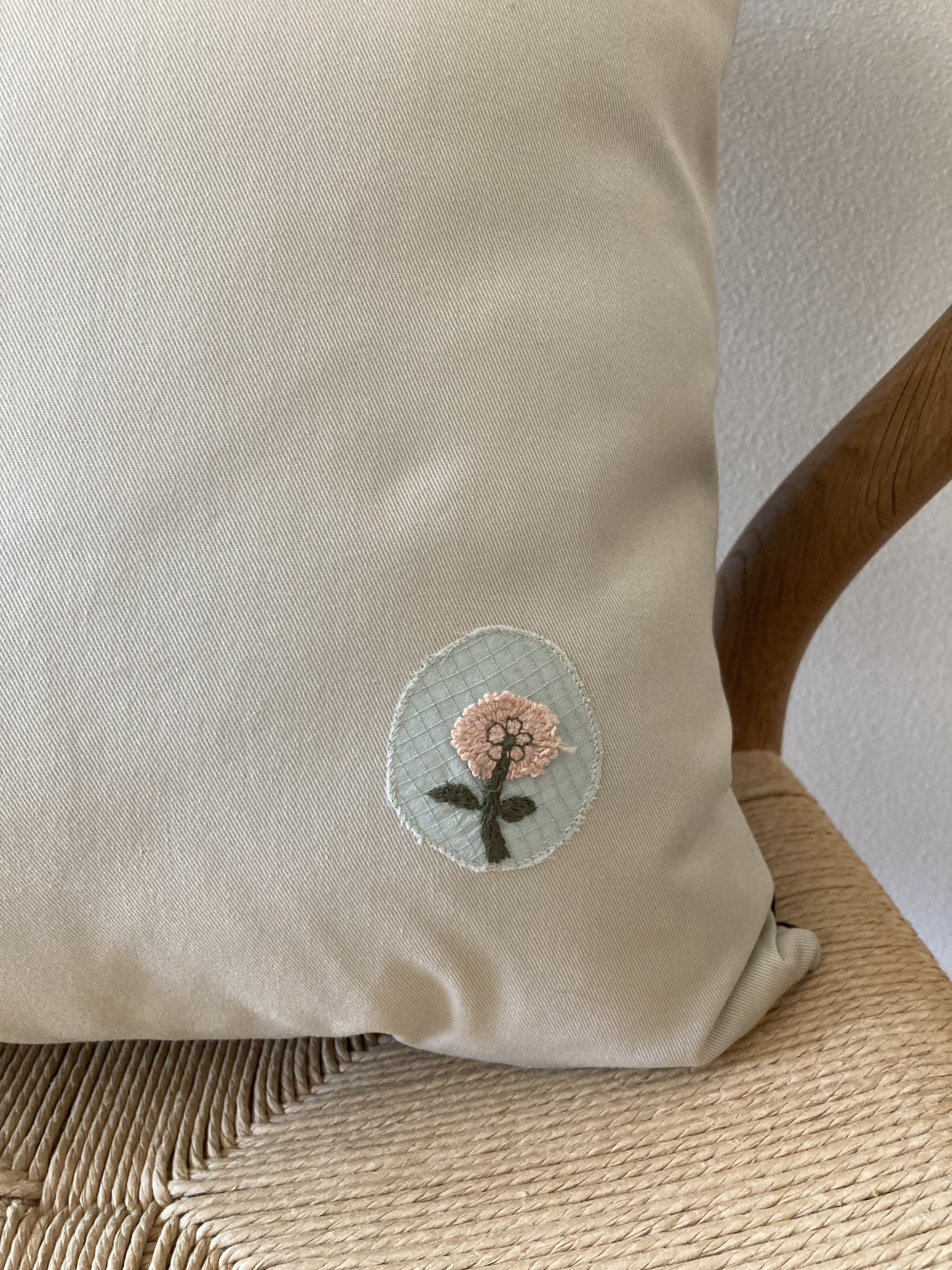 両面ミナペルホネン♪tambourine ライトグリーン　クッションカバー  45x45サイズ用