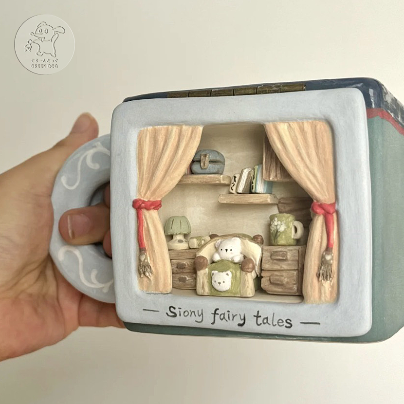 白磁立体コラージュアートカップ《くまさん、まだ眠らず》【siony】