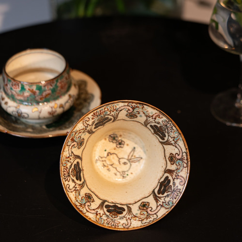 詩瓷集 中国敦煌風 三生兎（さんしょううさぎ）をモチーフにした青花古