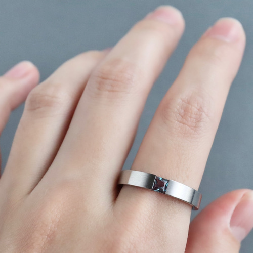 刻印♦︎アレキサンドライトのリング♢誕生石♢サージカルステンレス