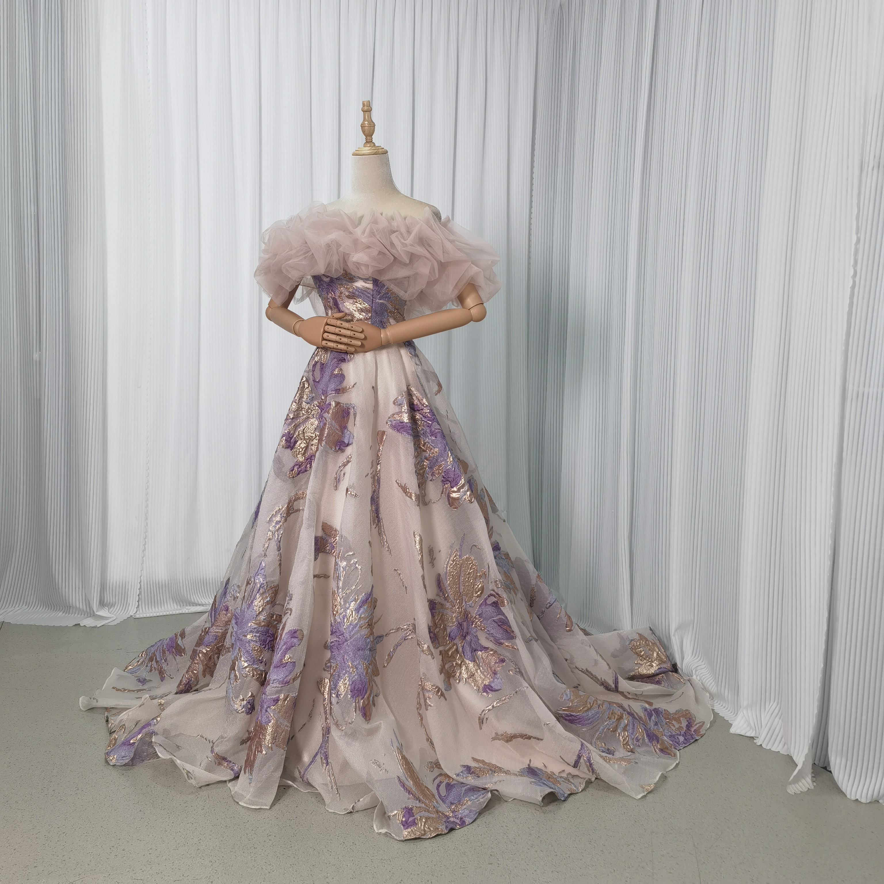 送料無料！パーティードレス ベアトップ オーキッド 花刺繍 取り外しオフショ 披露宴/結婚式 優しい  エレガント