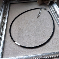 チューブ型メタルビーズと黒ビーズのシンプルチョーカー（マグネットとめ金具に変更可能です） 19枚目の画像