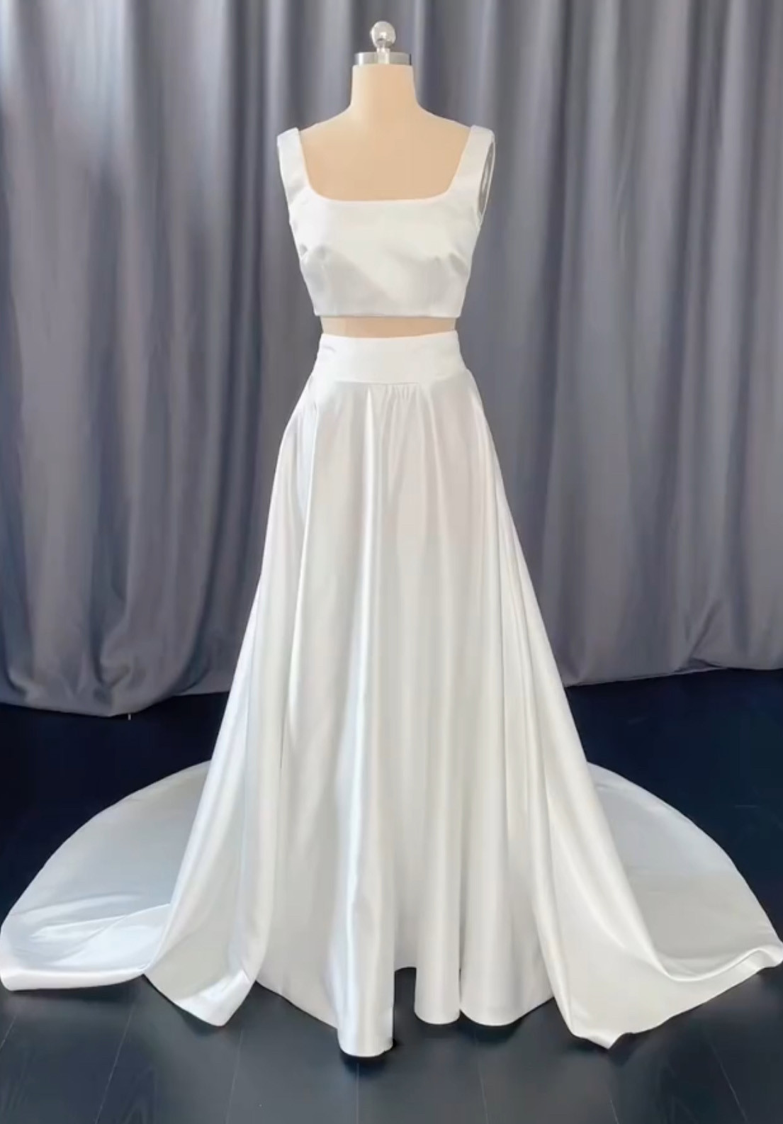 送料無料　お色直し　可愛い　チャック　袖無し　トレーン　ツーピース    ワンピース　ホワイト　夏祭りイブニング前撮り