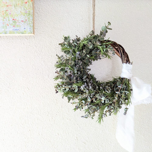 ユーカリ　ホワイトミニハーフリース⑩ ユーカリとパンパスグラスのハーフリース＊直径約35cm ドライフラワー