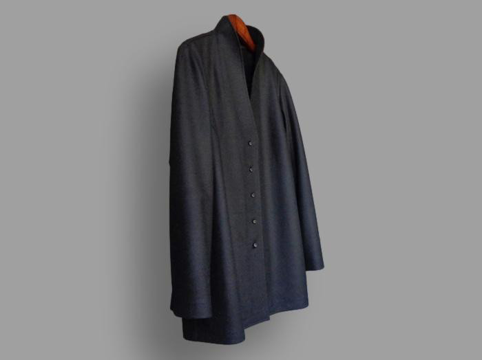 ～Series冬物生地ブラウス…黒ウールジャージーニット～