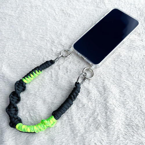 期間限定価格】パラコードスマホハンドストラップ✳︎37cm✳︎黒×緑