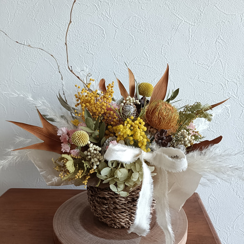 アンティークドライフラワーの花籠 記念日フラワーアレンジ 開店祝い