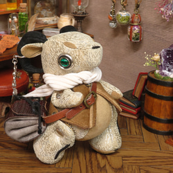 【2025.4.20】 手のひらサイズの手乗りドラゴン☆旅するドラゴン(角×花葉)【ベージュ×ベージュ】 4枚目の画像