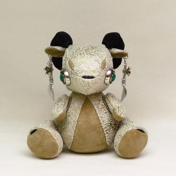 【2025.4.20】 手のひらサイズの手乗りドラゴン☆旅するドラゴン(角×花葉)【ベージュ×ベージュ】 6枚目の画像