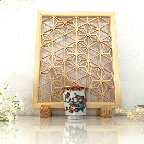 組子細工 ミニ衝立 総桧 麻の葉紋様 桐箱 金蘭緞子生地でのラッピング