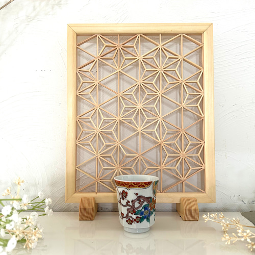 組子細工 ミニ衝立 総桧 麻の葉紋様 桐箱 金蘭緞子生地でのラッピング