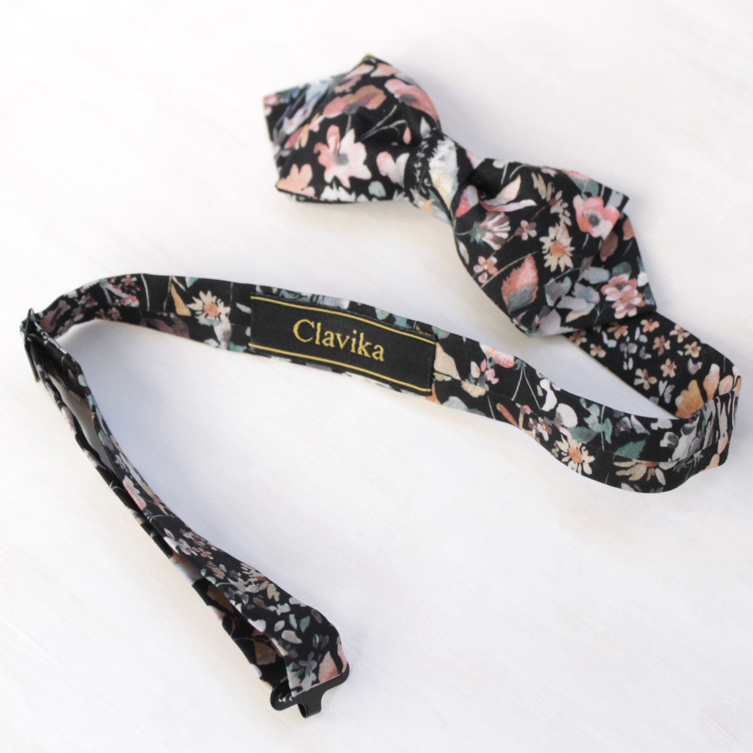 王道ブラック【蝶ネクタイ】ポピー《Black》結婚式・発表会に♪