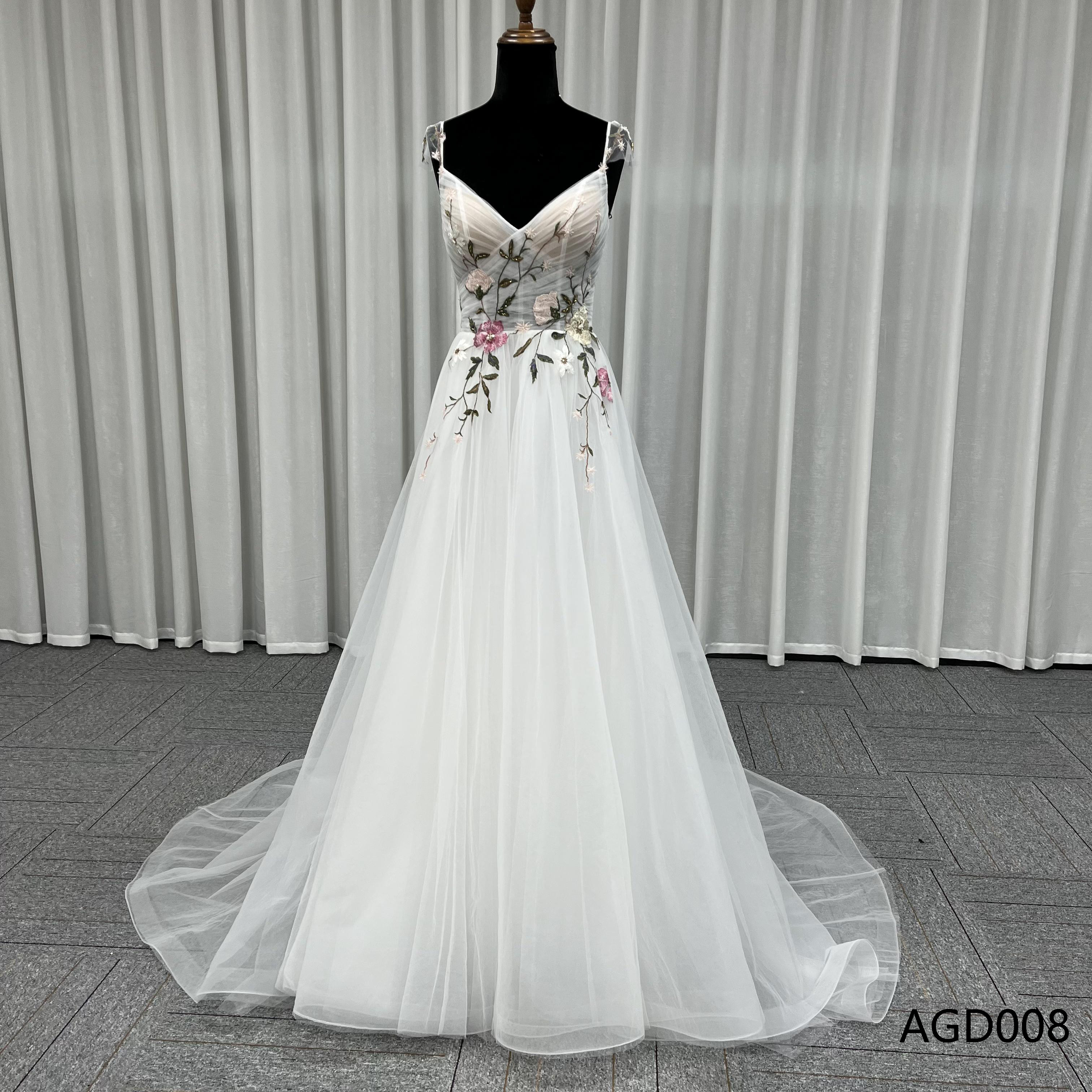 送料無料　フラワー　カラフル　チュール　ウェディング　前撮りパーティードレス目立つ　披露宴　白　チュール　ファスナー花嫁