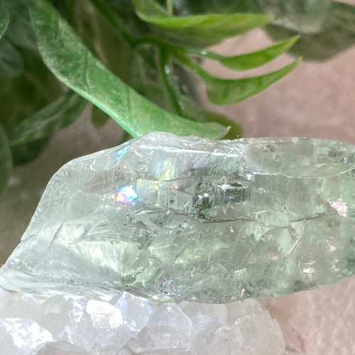 レインボー グリーンアメジスト プラシオライト 原石 グリーンクォーツ