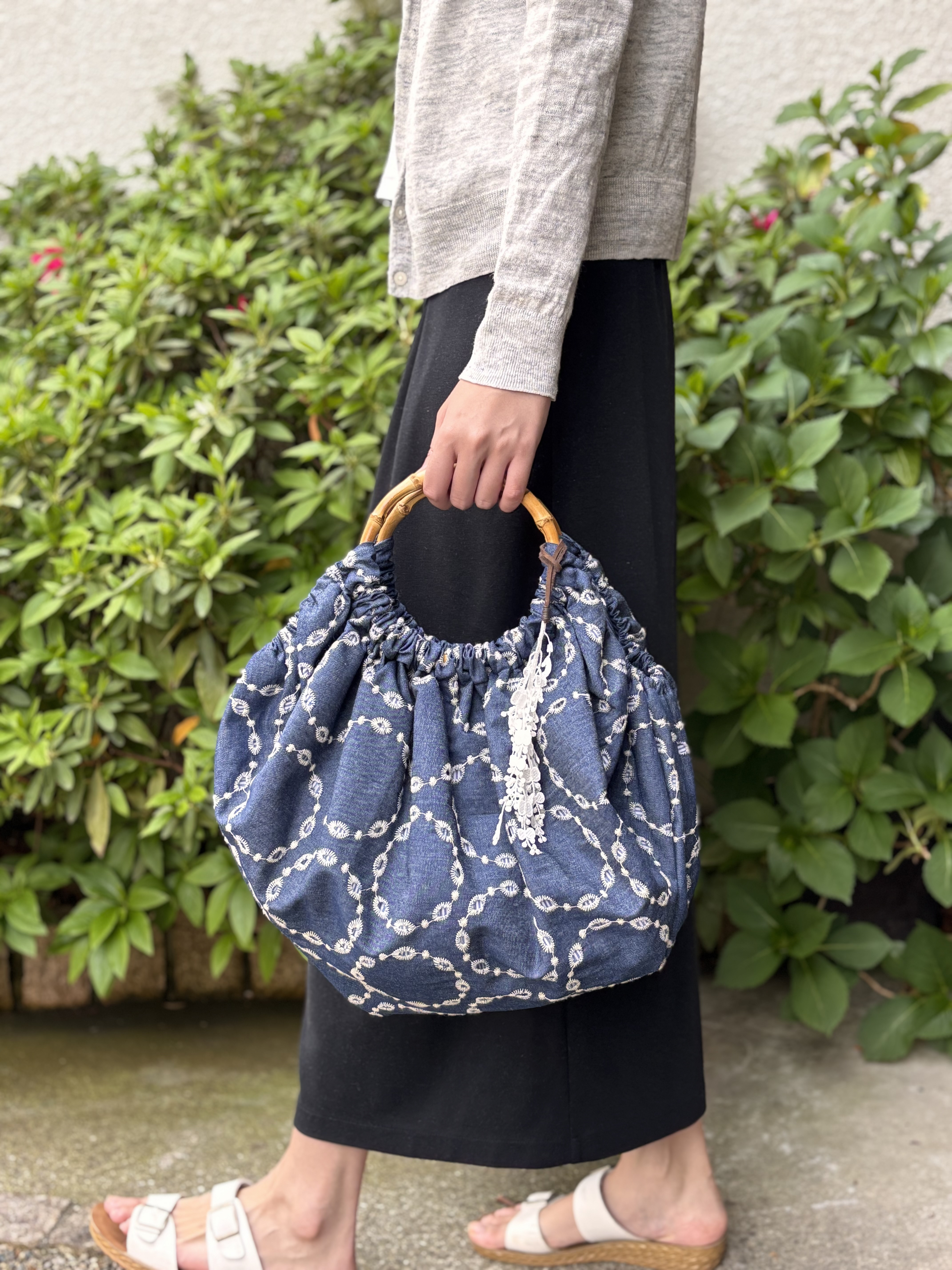 グラニーバッグ　バンブー持ち手　ダンガリーレース生地