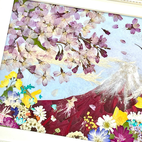 桜舞う縁起の良い幸運の赤富士風水額 押し花アート ホワイト