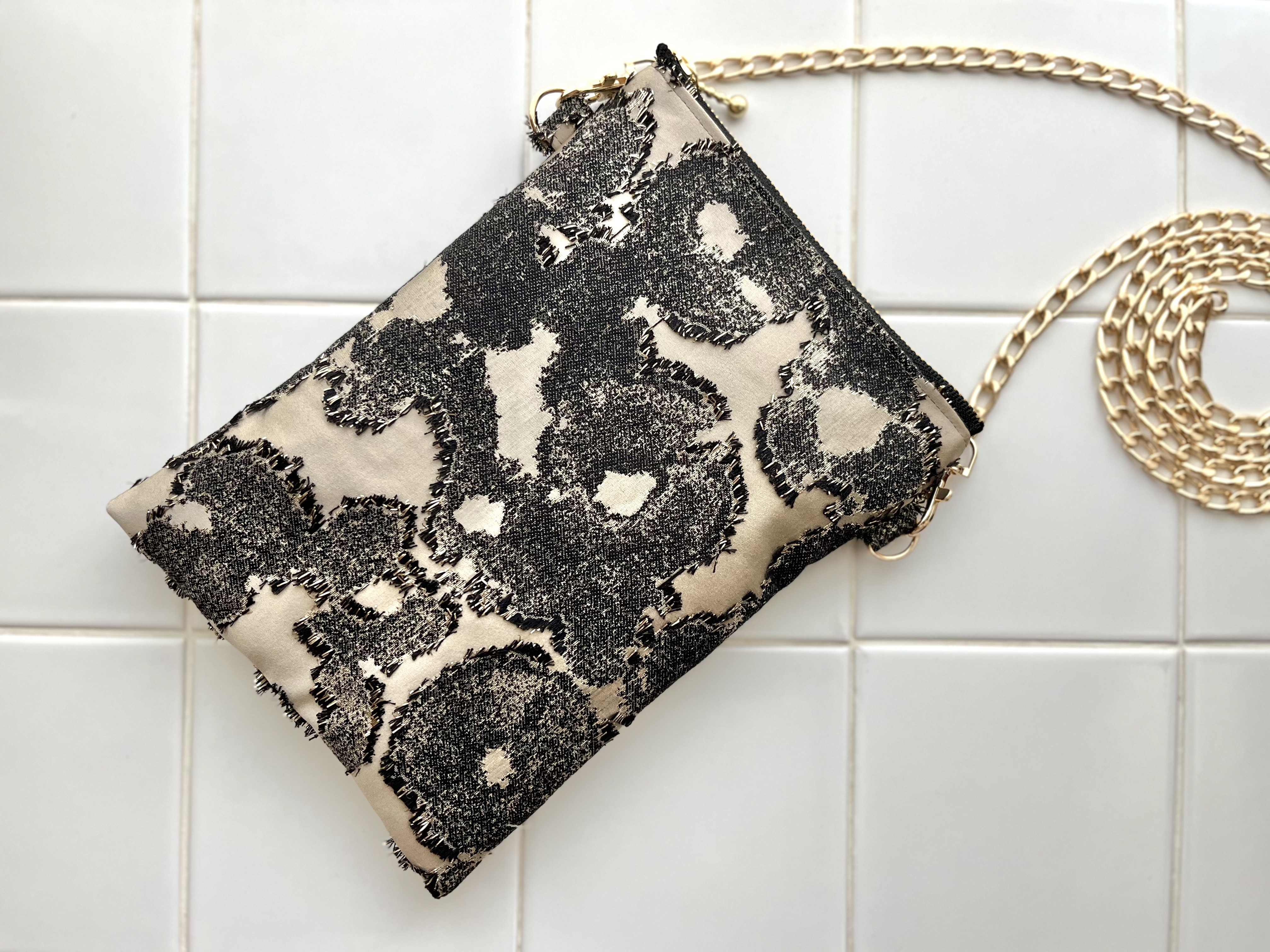 高級ジャガードSAMARAのポシェットPrestigious Textilesハイグレードイギリス生地　スマホポシェット