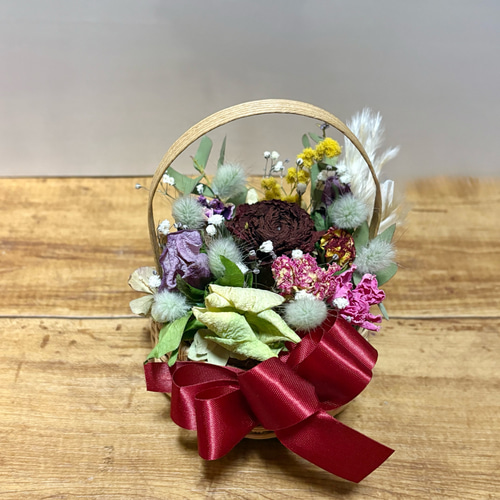 カーネーション クリスマスローズ ミモザ 花かご ＊ ピンク 黄色