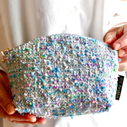 ジュエリーツイードのラウンドポーチ 2枚目の画像