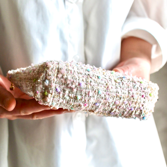 ジュエリーツイードのラウンドポーチ 5枚目の画像