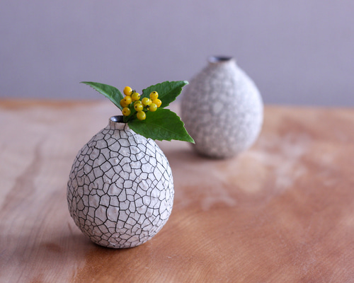 珍品　磁州窯？花模様の陶器製装飾品　一輪挿し 珍品 磁州窯？花模様の陶器製装飾品 一輪挿し 珍品 磁州窯？花模様