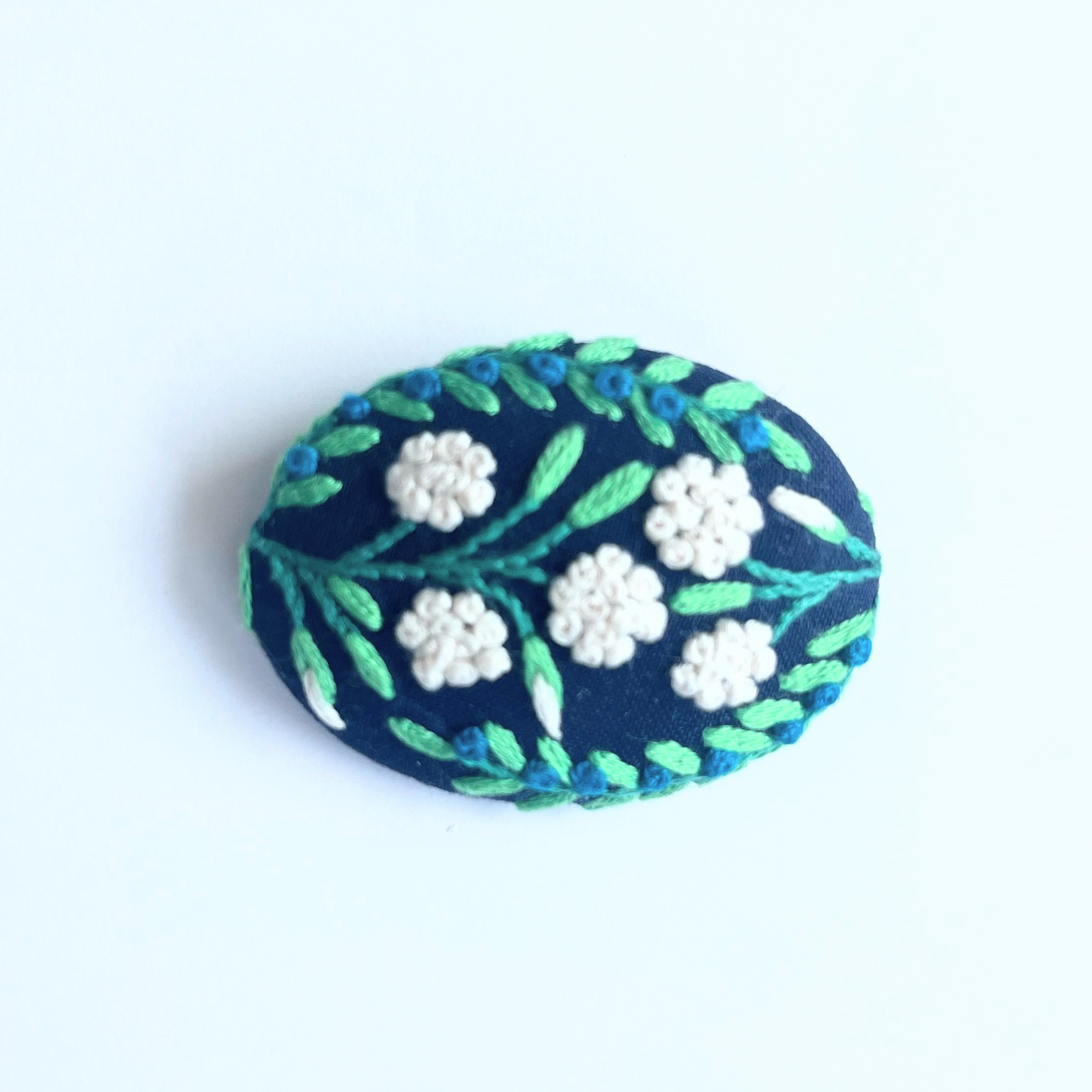 草花の刺繍ブローチ【botanical】#365