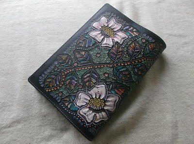 ビジネス書サイズ（単行本ソフトカバー）ブックカバー　拭き染め＆刻印 牛革