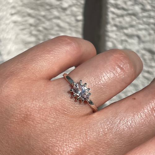 モルガナイト しずく 0.73ct フェミニンな爪留め シルバーSV925リング