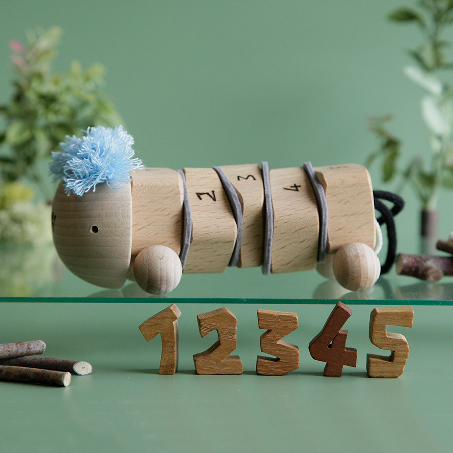 木のおもちゃ：ひも通しあそび + 数字ブロックセット　２歳のお誕生日におすすめ　指先の訓練