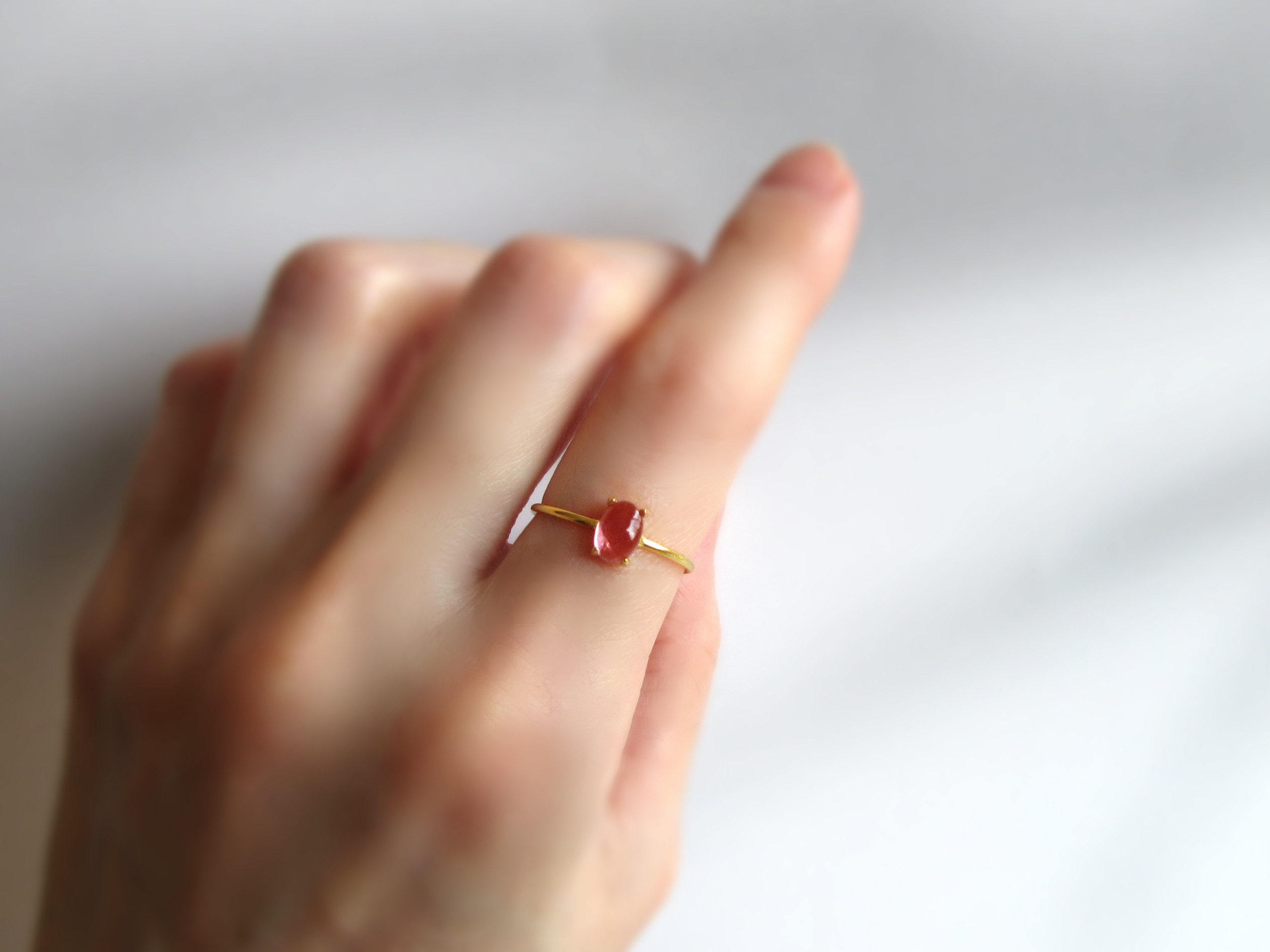 【10月の誕生石】6×4mm発色美「ピンクトルマリン」オーバルカボションリング