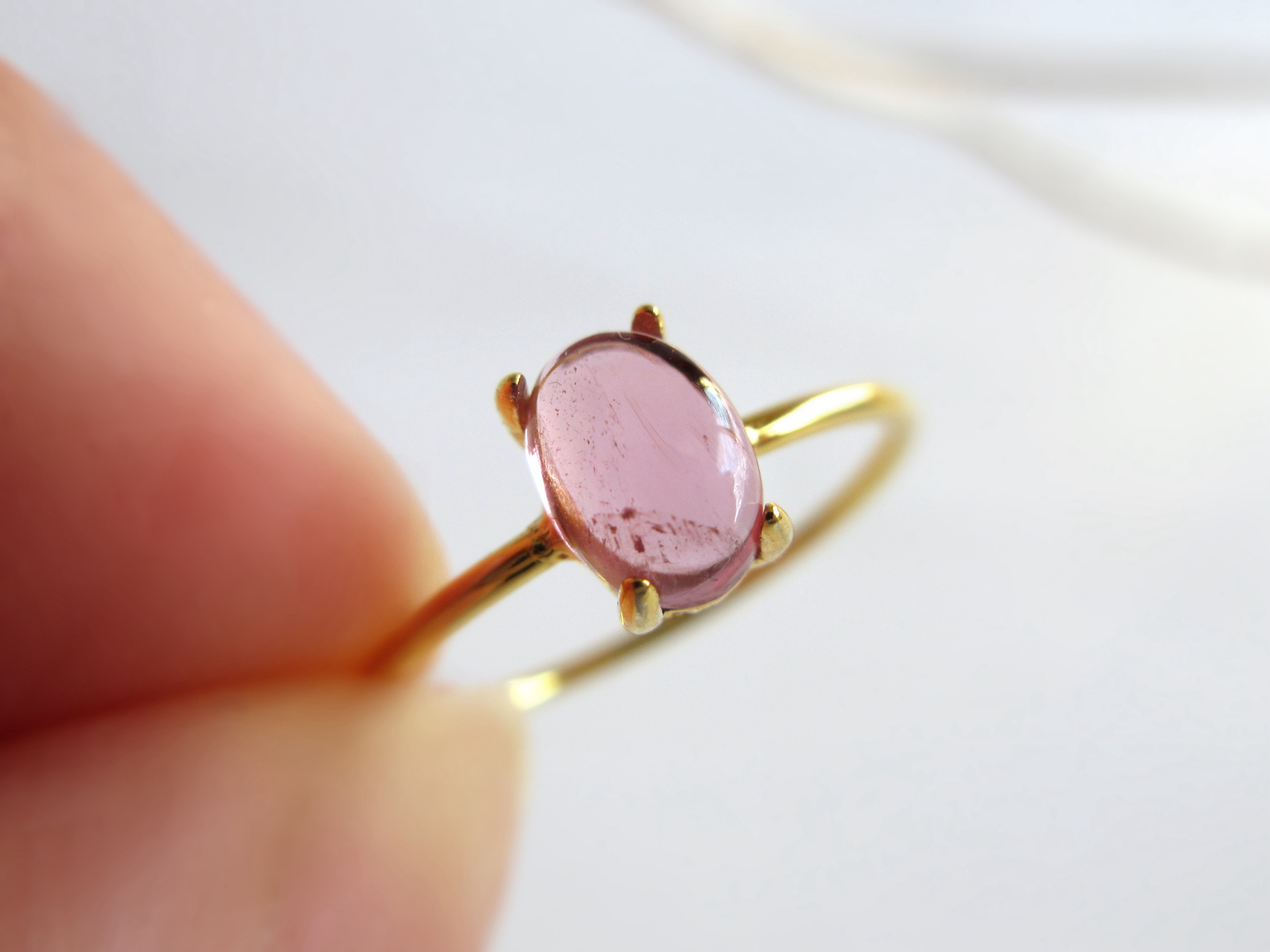 【10月の誕生石】6×4mm発色美「ピンクトルマリン」オーバルカボションリング