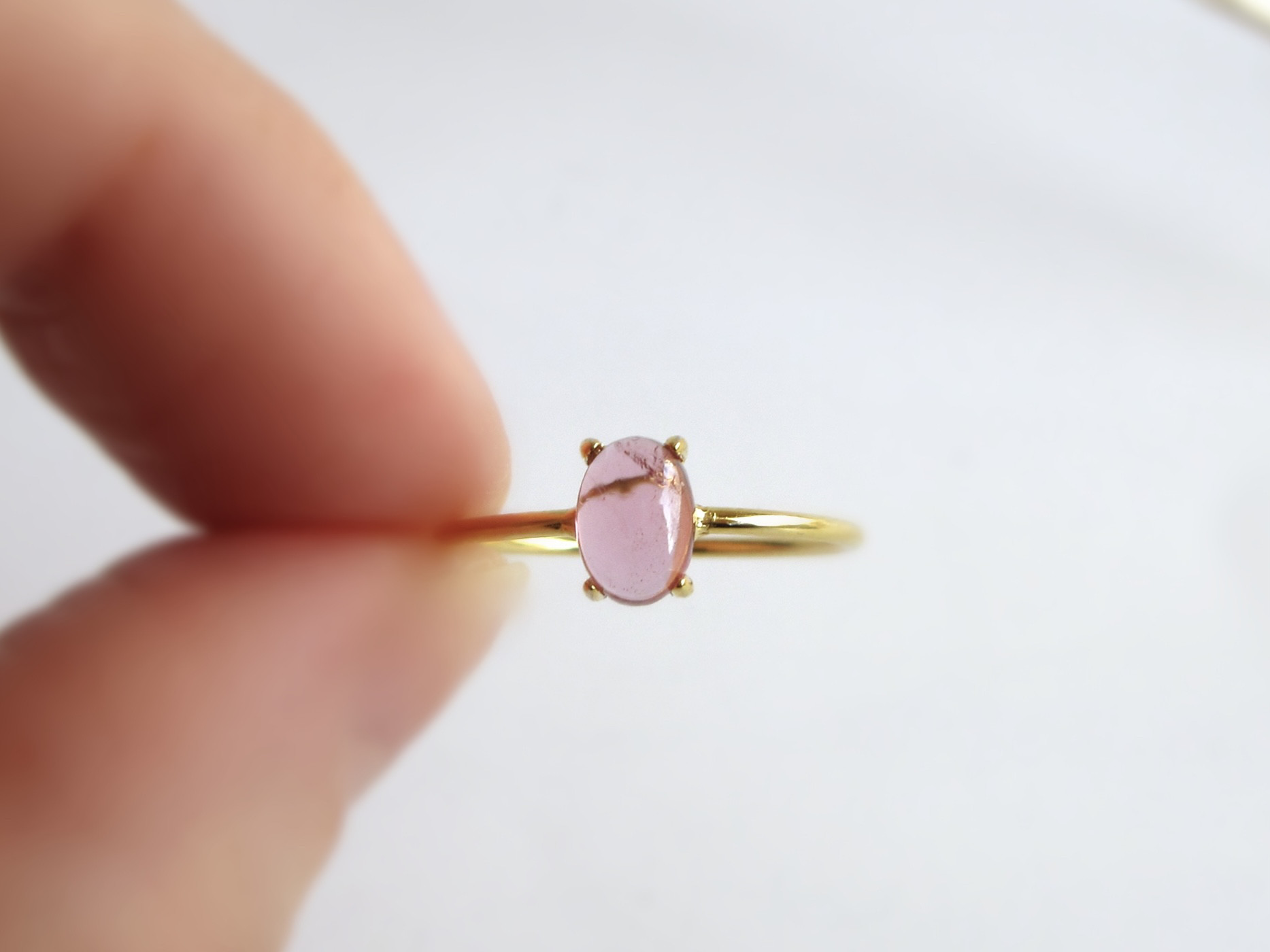 【10月の誕生石】6×4mm発色美「ピンクトルマリン」オーバルカボションリング