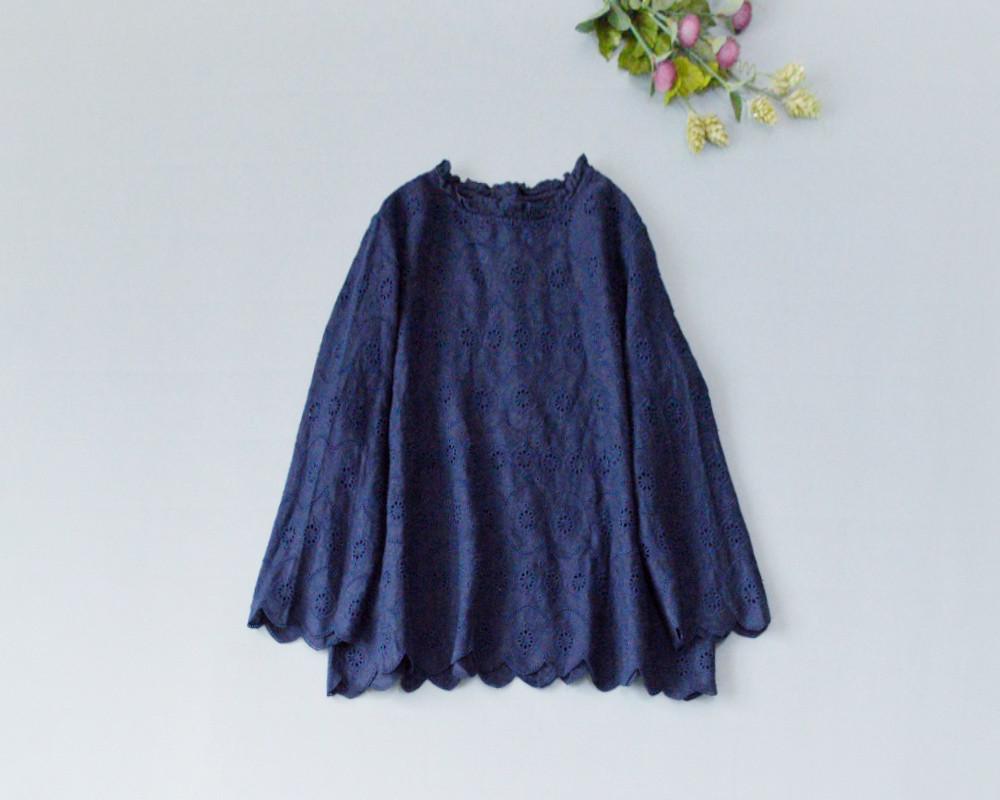 リネン100％スカラップ総刺繍大人可愛い長袖トップス♪