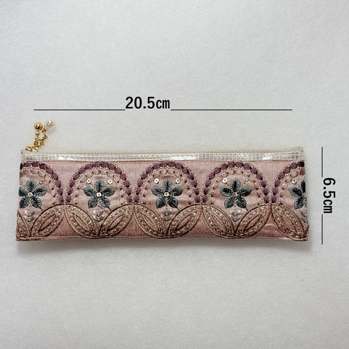 きらりと華やぐ！インド刺繍リボンのはぶらしポーチ ポーチ