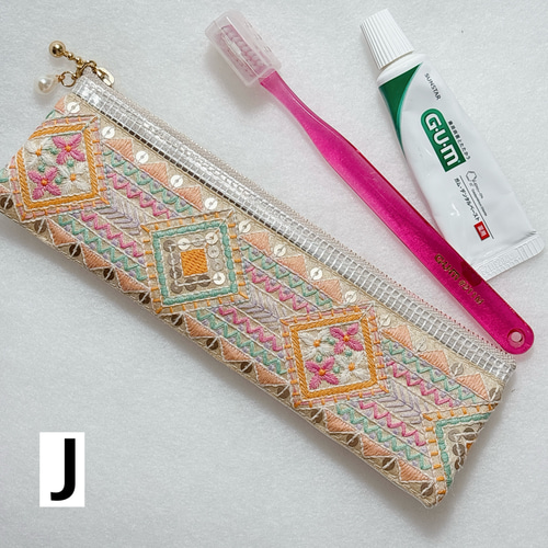 キラキラ⭐️　あんぱん＆インド刺繍リボンポーチ インド刺繍リボン♡ポーチ ホワイト116 - メルカリ