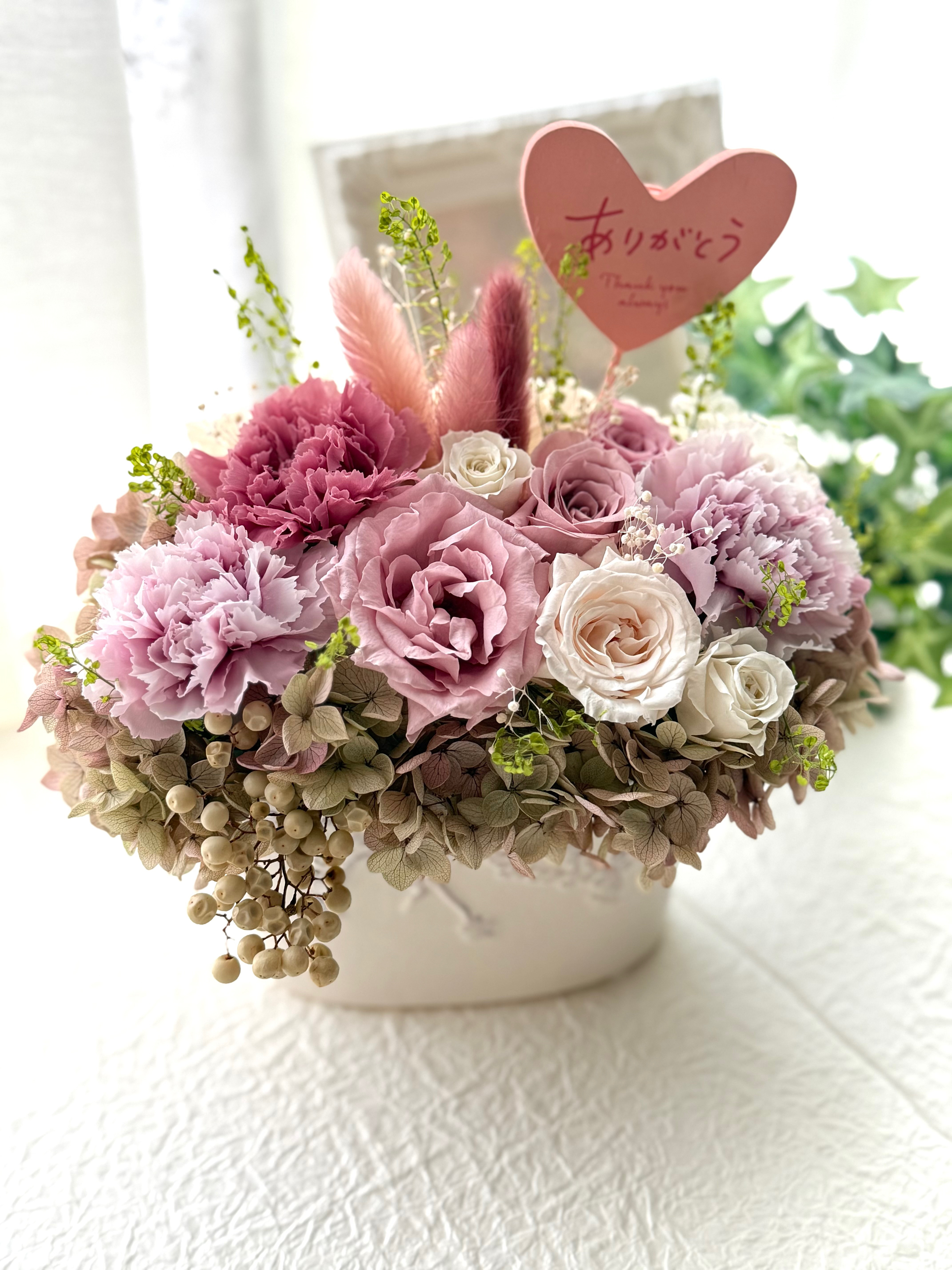 くすみピンクバラカーネーショングラデーションアレンジ 結婚新築出産還暦開店祝い 誕生日プレゼント 敬老の日