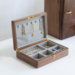 名入れ＆鍵付き】中サイズ ジュエリーボックス｜黒