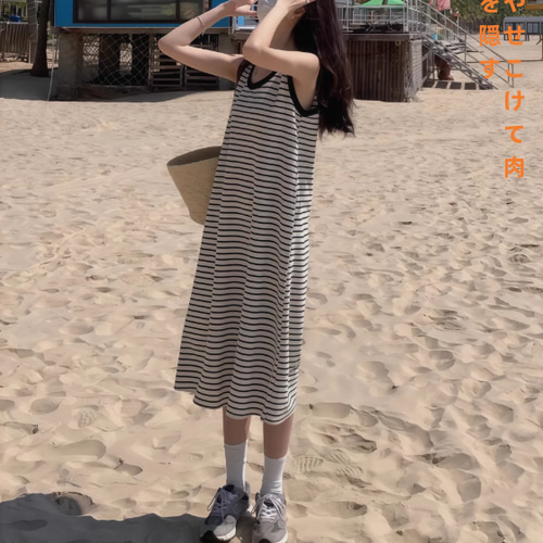 ニーハイノースリーブストライプのタンクトップワンピース夏レトロで