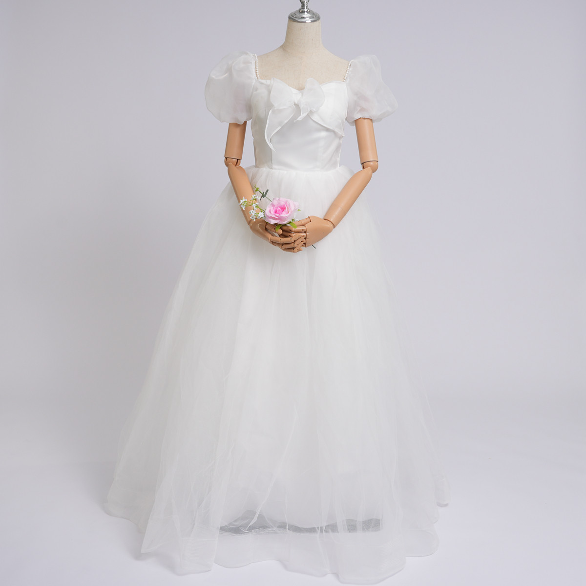 美しい胸元の大きなリボン”  ソフトチュール  ウェディングドレス ス 結婚式 /花嫁