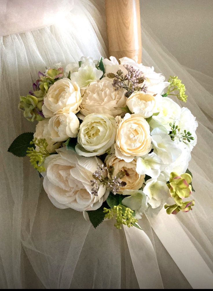 オフホワイトローズのウェディングブーケ＆ブートニア、結婚式、二次会、前撮り、インテリア、セミオーダーOK