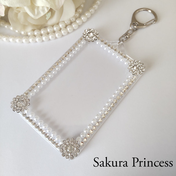デコレーショントレカケース☆フラワー&パール☆ミニ☆推し活 1枚目の画像