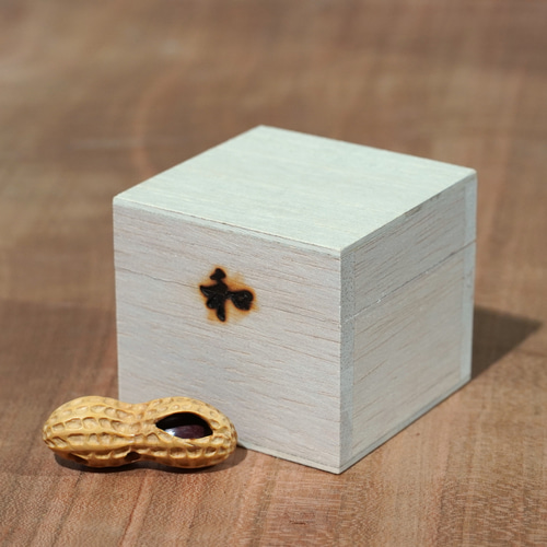 木彫刻 根付「落花生」黄楊 木彫り ラッカセイ ピーナッツ