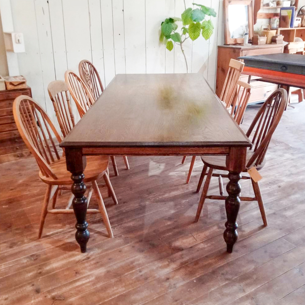 ホワイトオークダイニングテーブルcountry 輸入住宅向けターンドレッグテーブル アンティーク調ろくろ足