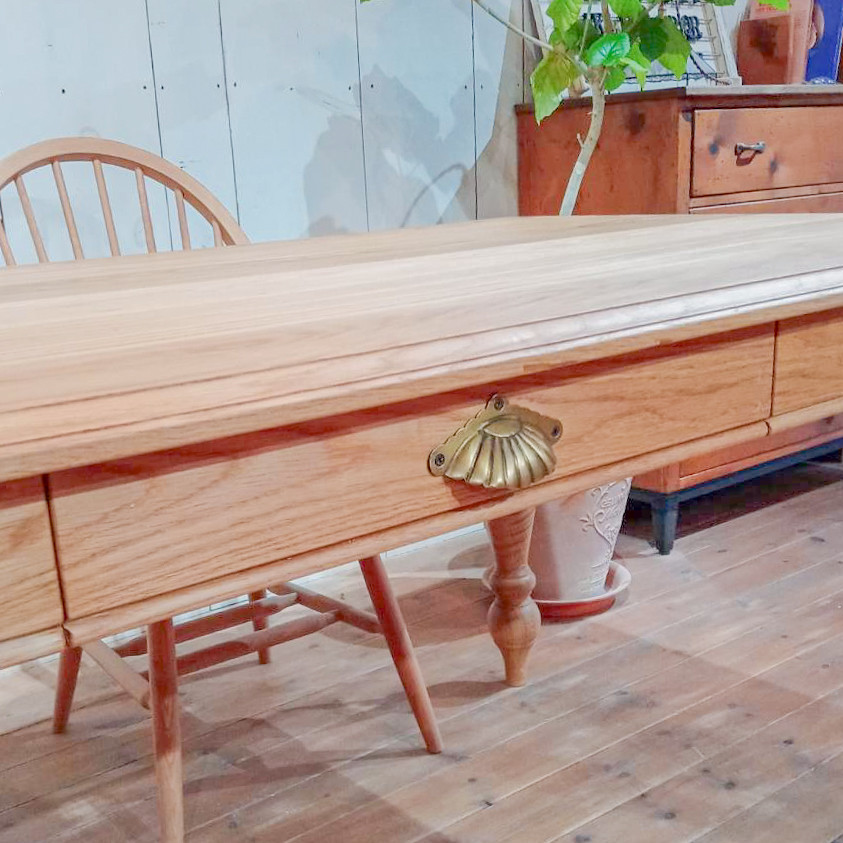 ホワイトオークダイニングテーブルcountry 輸入住宅向けターンドレッグテーブル アンティーク調ろくろ足