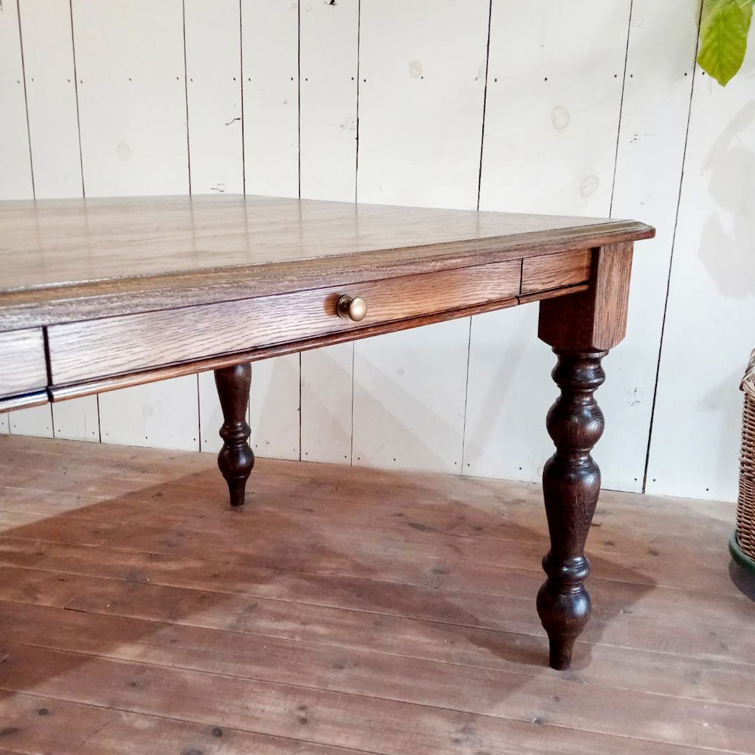 ホワイトオークダイニングテーブルcountry 輸入住宅向けターンドレッグテーブル アンティーク調ろくろ足