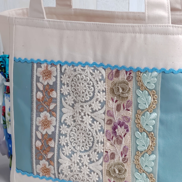 春夏のトートバッグ（生成＆ペールブルー）★パッチワークと刺繍リボン★【Creema限定2025】 10枚目の画像
