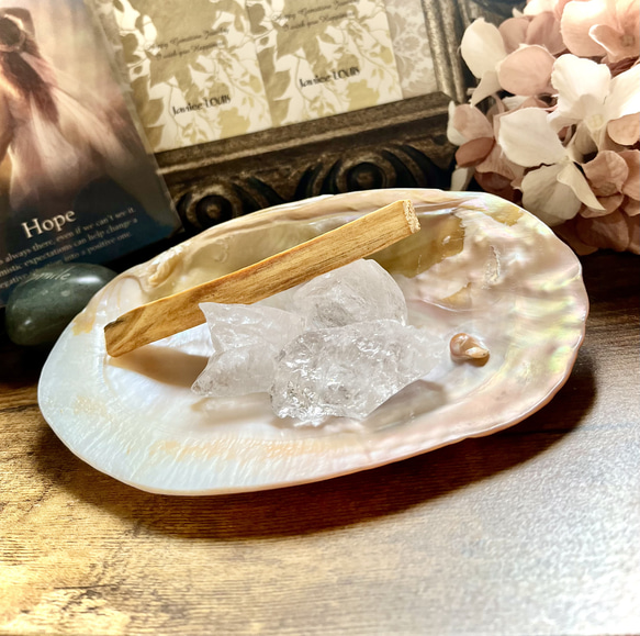 天然浄化セット♡クリスタルロック水晶・パロサント木・イケチョウ貝皿