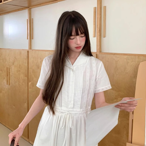 普段着が素敵な白ワンピースのロングスカート柔らかい夏の白学院風半袖