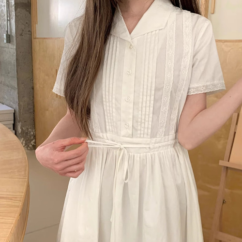 普段着が素敵な白ワンピースのロングスカート柔らかい夏の白学院風半袖