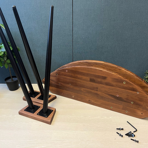 【送料無料】 テーブル 三日月形 90cm パイン ウォルナット アイアン連結脚 送料無料】 テーブル 三日月形 90cm パイン ウォルナット アイアン連結